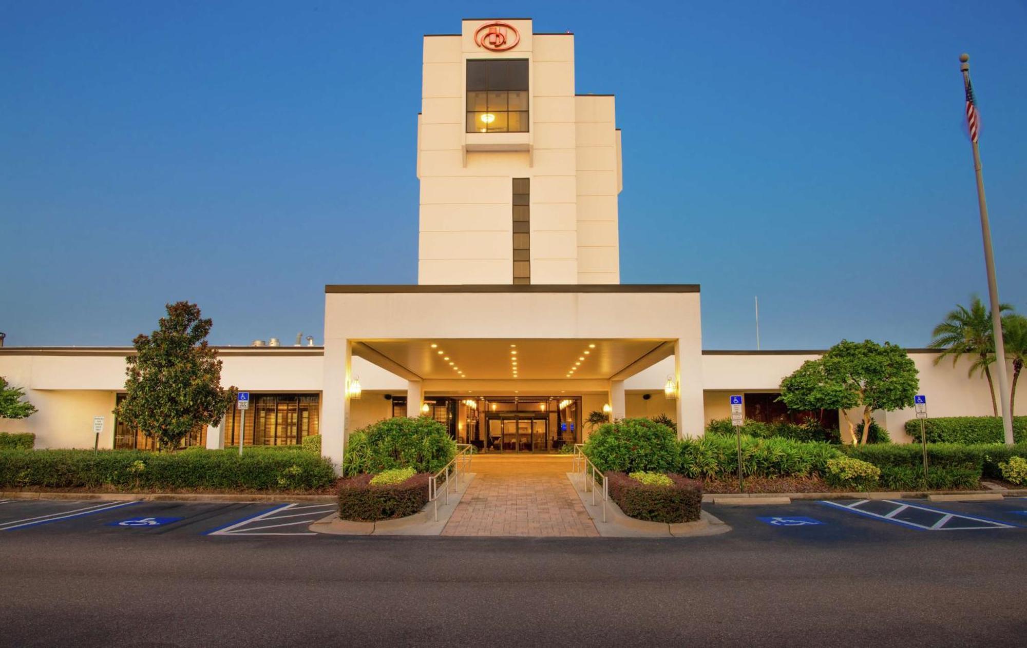 Hilton Tampa Airport Westshore Exterior photo